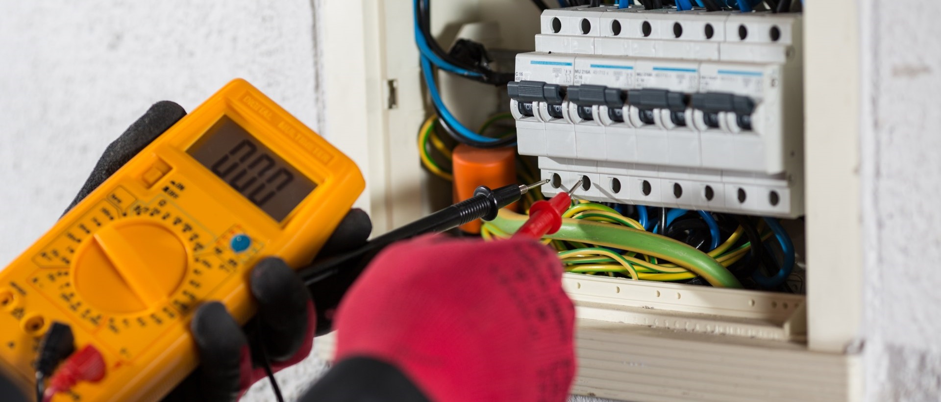 Electricians SE15